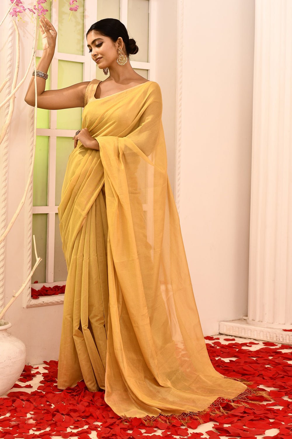 ZERESOUQ-Lemon-Yellow-Pure-Zari-Tissue-Maheshwari-Plain-Saree