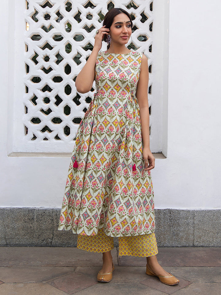 ZERESOUQ-Light-Green-&-Yellow-Cambric-Pleated-2-Piece-Kurta-Set