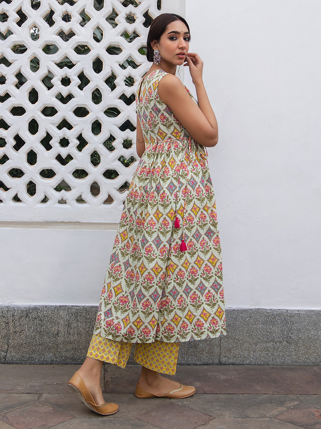 ZERESOUQ-Light-Green-&-Yellow-Cambric-Pleated-2-Piece-Kurta-Set