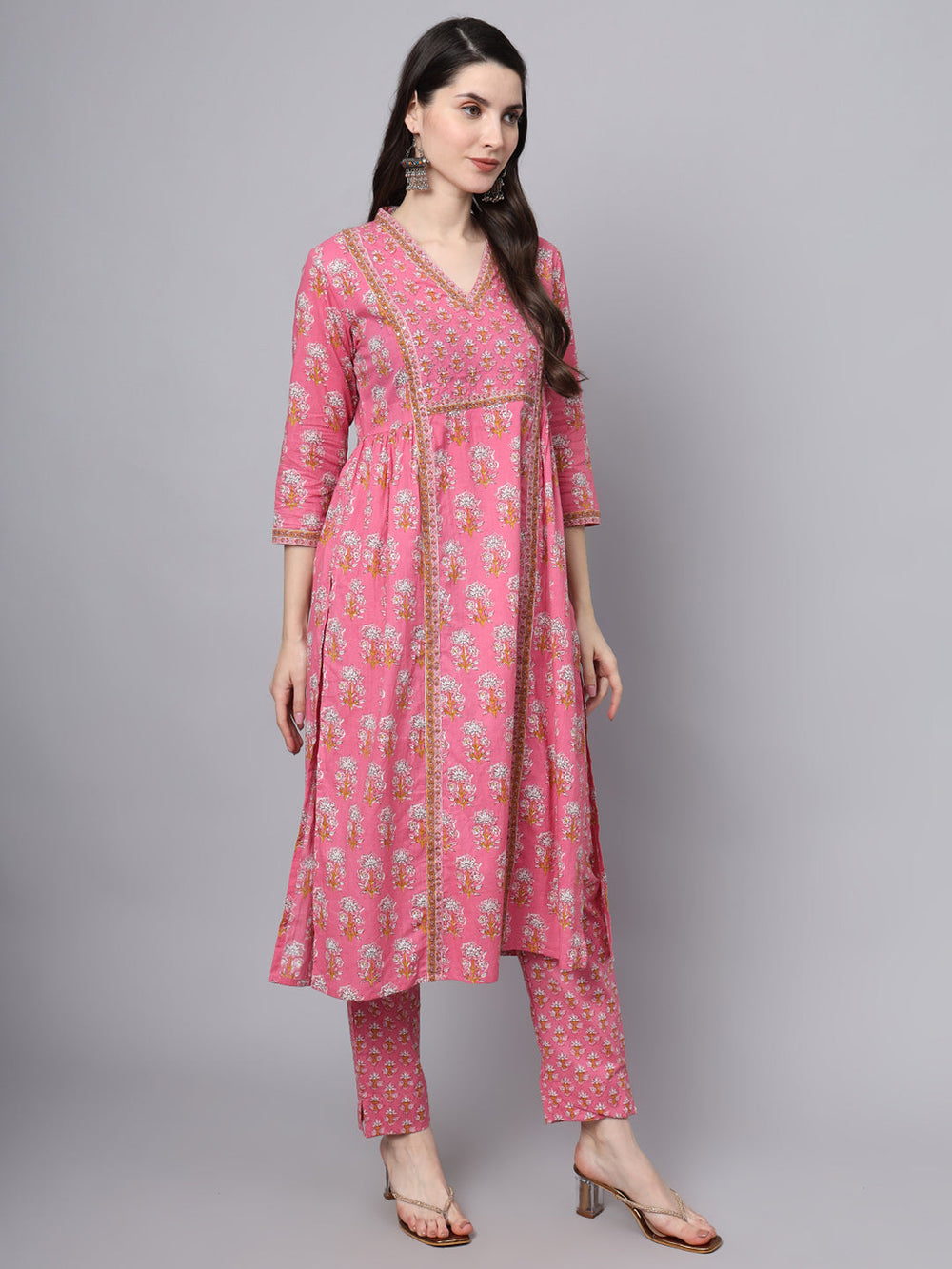 Pink-Cotton-Printed-Sequin-Work-3-Piece-Kurta-Set