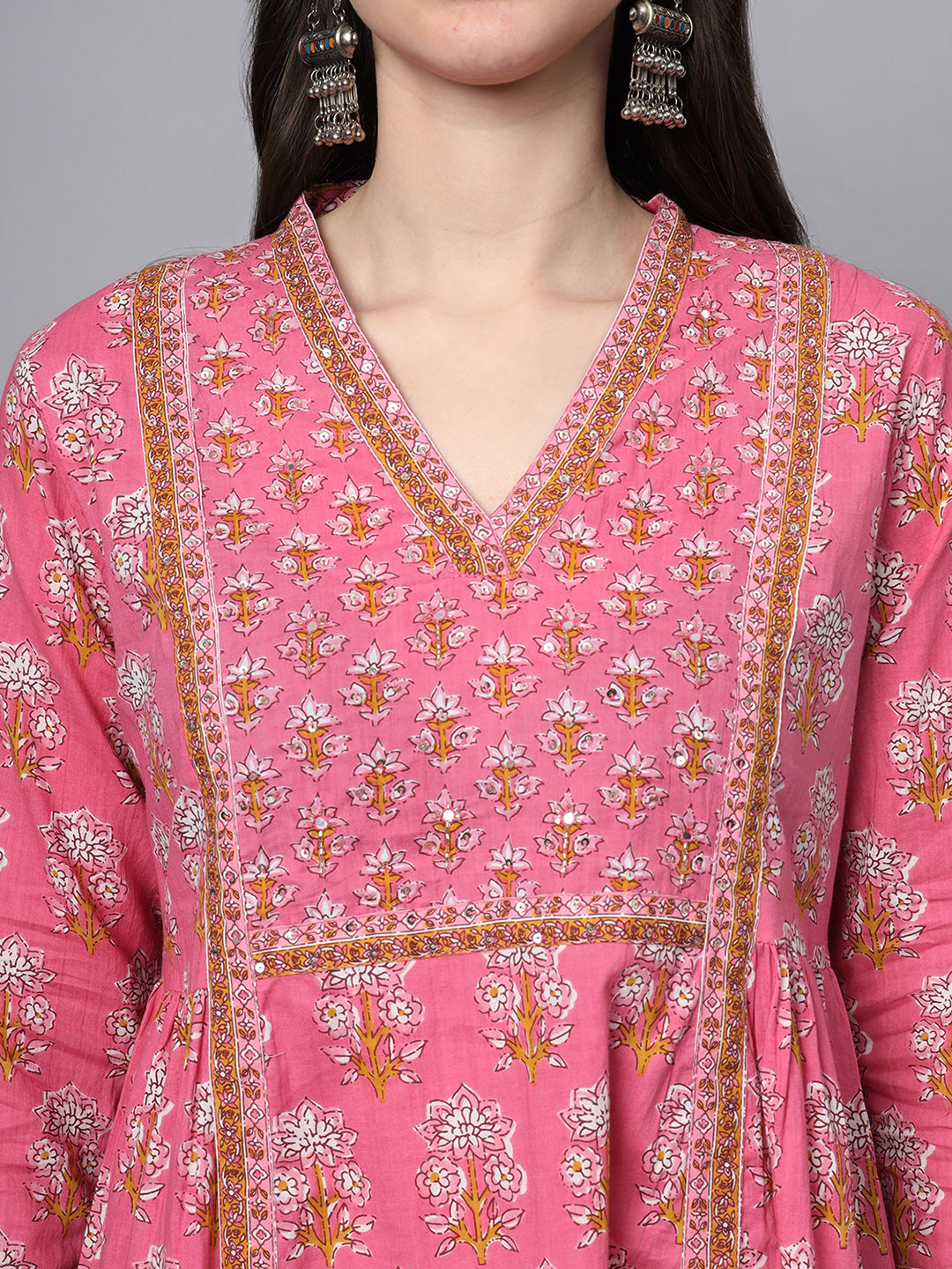 Pink-Cotton-Printed-Sequin-Work-3-Piece-Kurta-Set