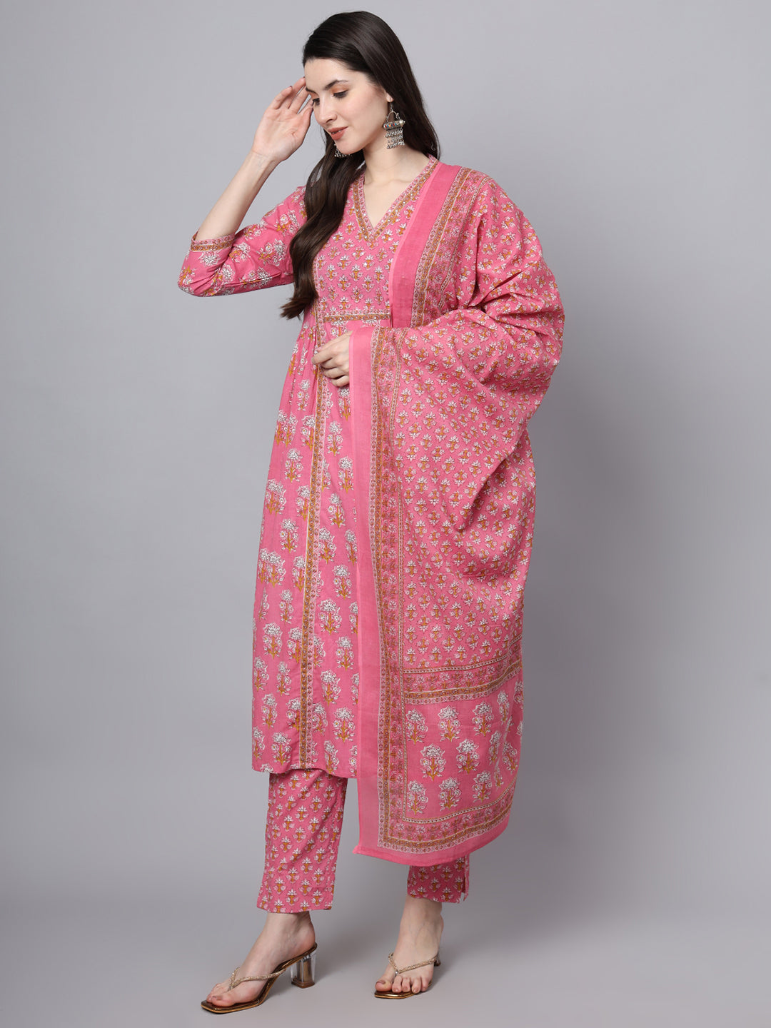 Pink-Cotton-Printed-Sequin-Work-3-Piece-Kurta-Set