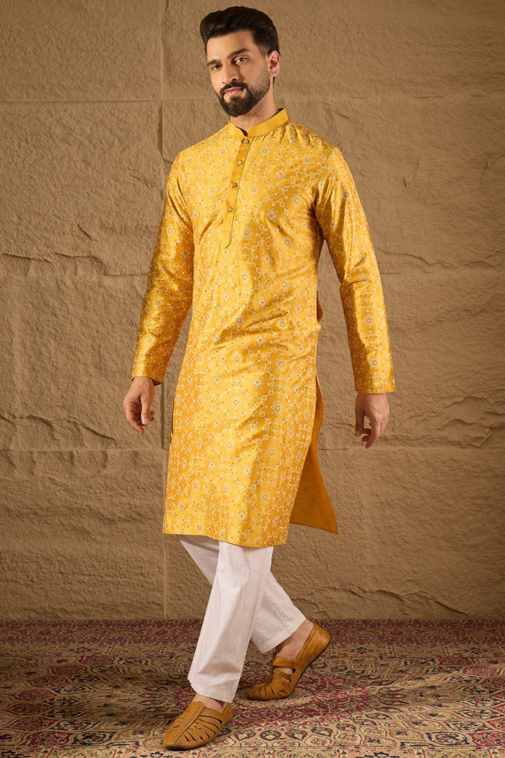 Mens Yellow Silk Geometric Printed Straight Kurta