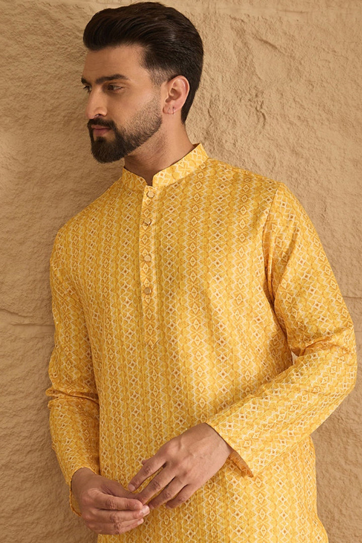 Mens Yellow Silk Blend Geometric Embroidered Straight Kurta