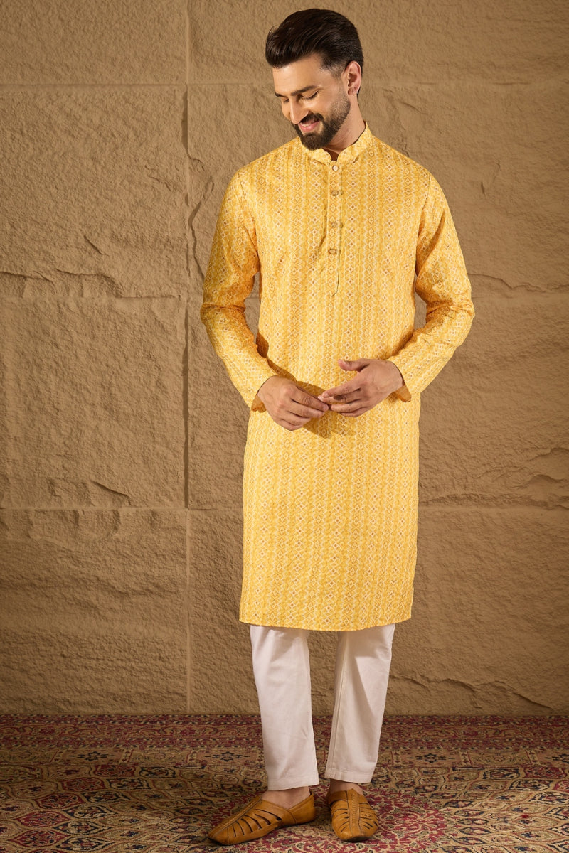 Mens Yellow Silk Blend Geometric Embroidered Straight Kurta