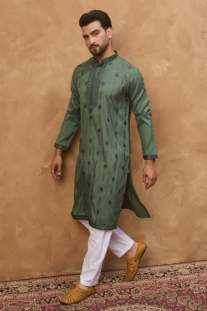 Mens Green Silk Blend Solid Embroidered Straight Kurta