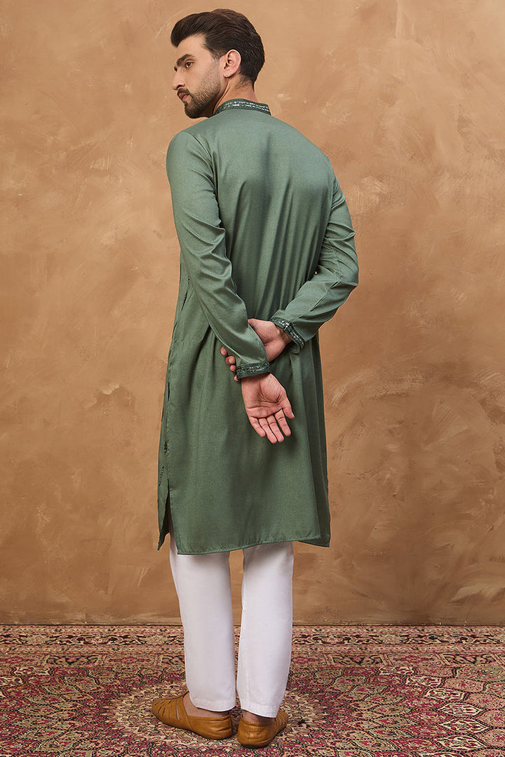 Mens Green Silk Blend Solid Embroidered Straight Kurta