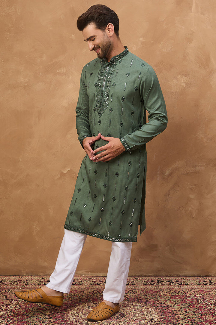 Mens Green Silk Blend Solid Embroidered Straight Kurta