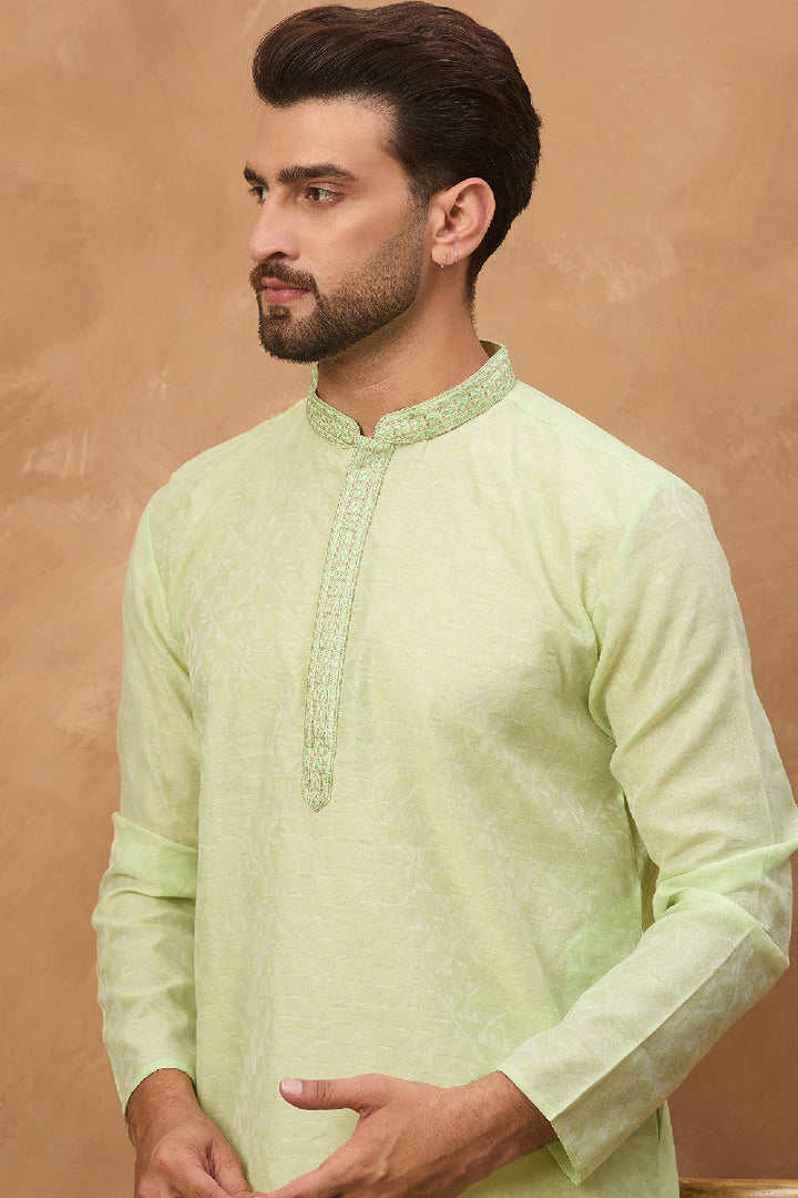 Mens Green Silk Blend Solid Embroidered Straight Kurta With Pant Set