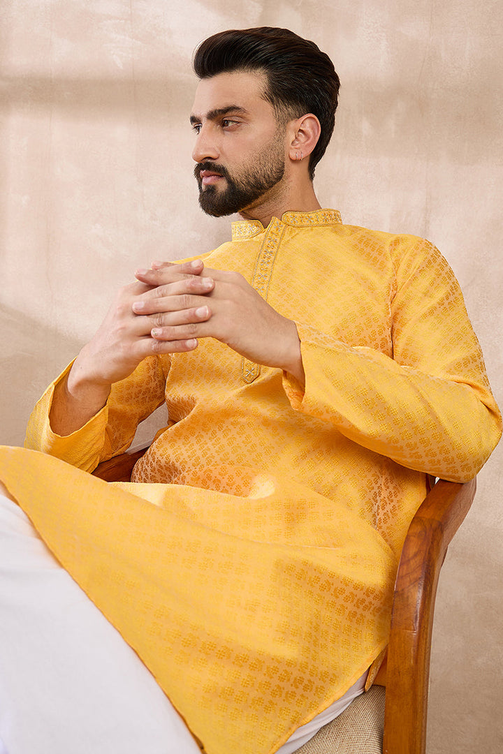 Mens Yellow Silk Blend Solid Embroidered Straight Kurta