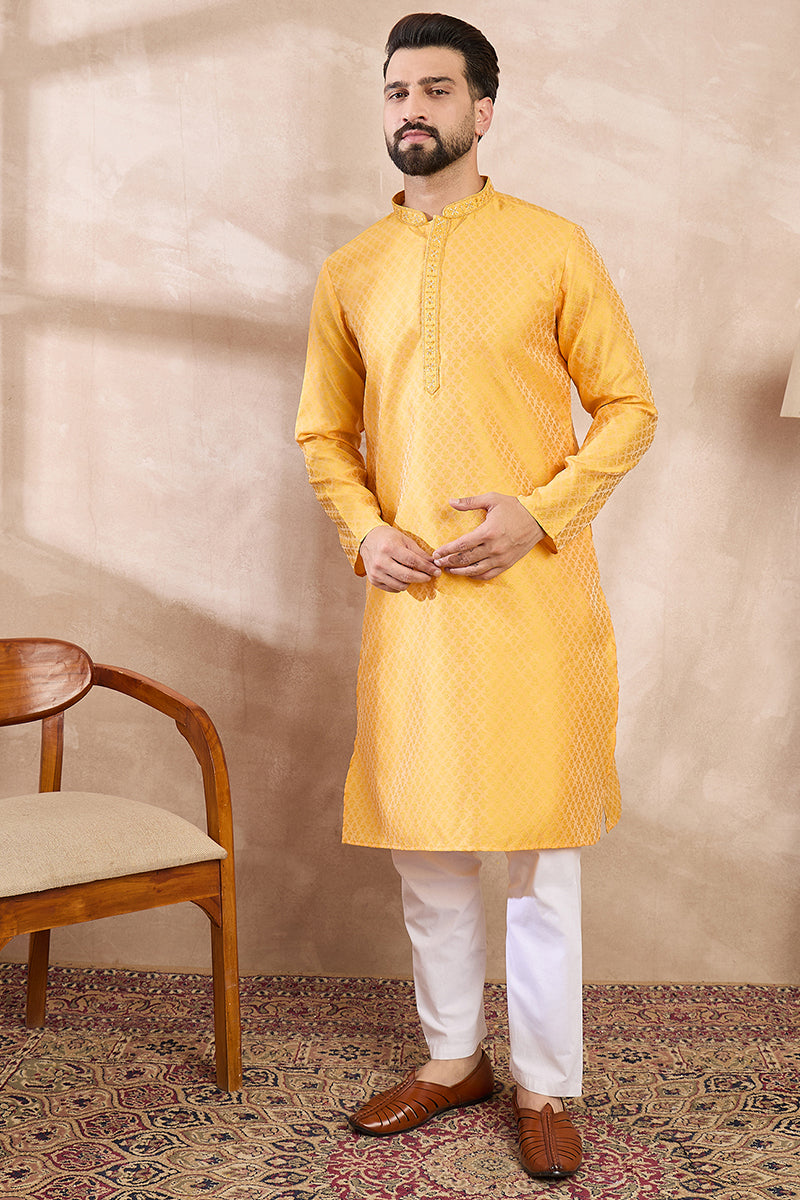 Mens Yellow Silk Blend Solid Embroidered Straight Kurta