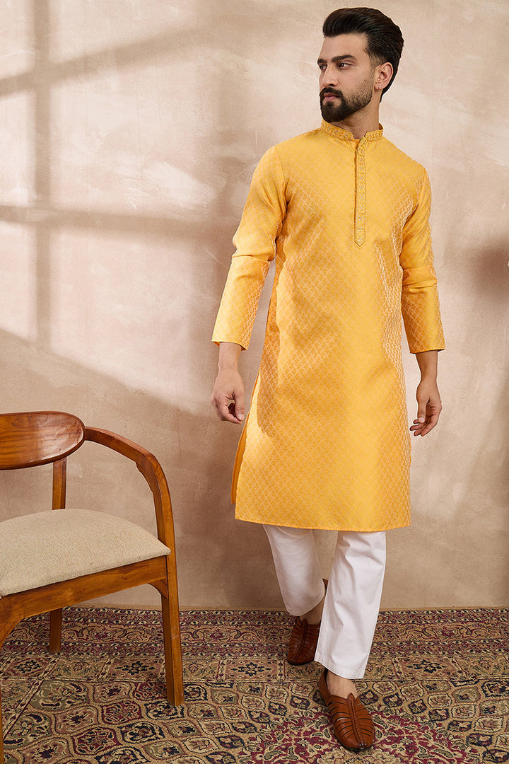 Mens Yellow Silk Blend Solid Embroidered Straight Kurta
