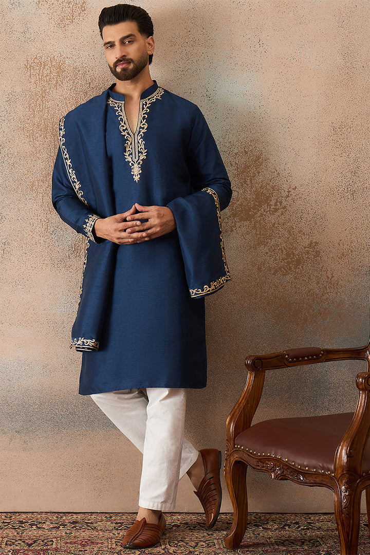 Mens Blue Silk Blend Solid Embroidered Kurta With Dupatta
