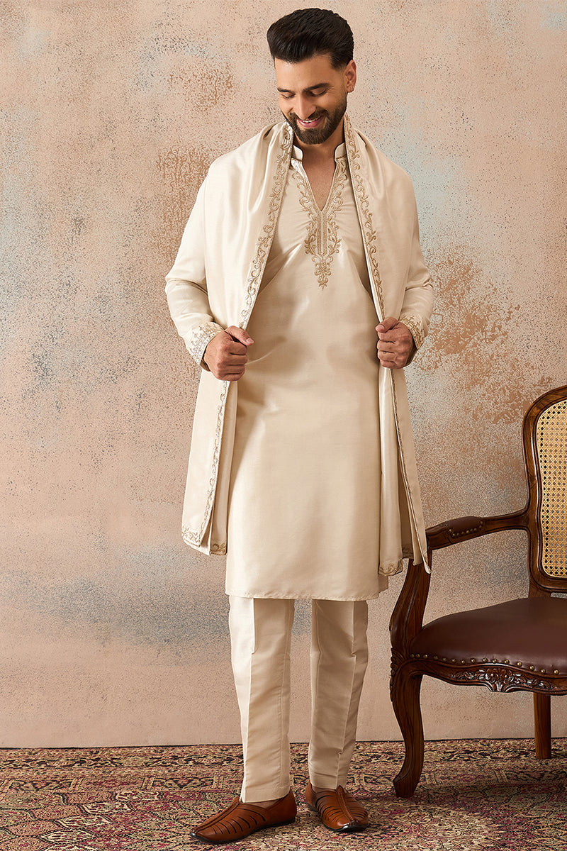 Mens Off White Silk Blend Solid Embroidered Kurta With Dupatta