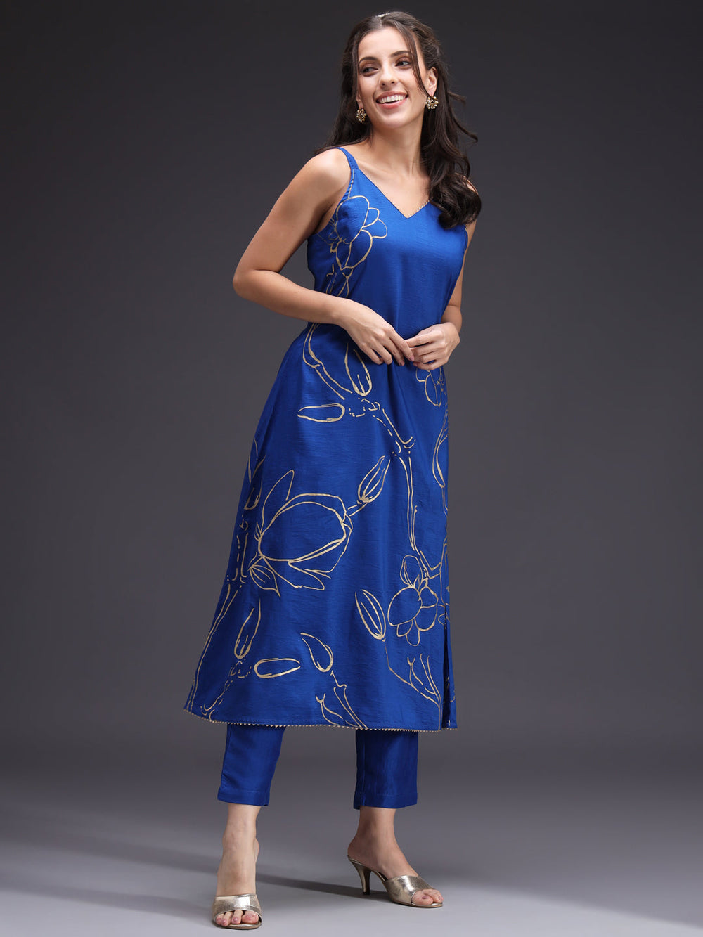 Blue-Silk-Blend-Printed-Regular-Gotta-Patti-3-Piece-Kurta-Set