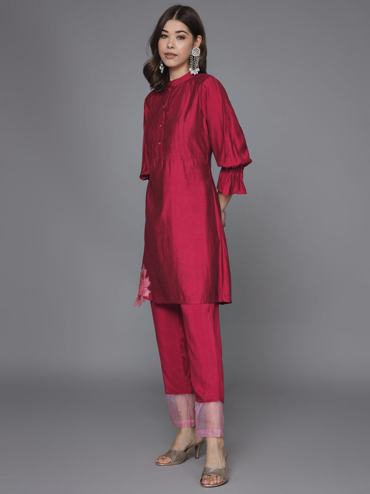Red-Silk-Blend-Embroidered-2-Piece-Kurta-Set
