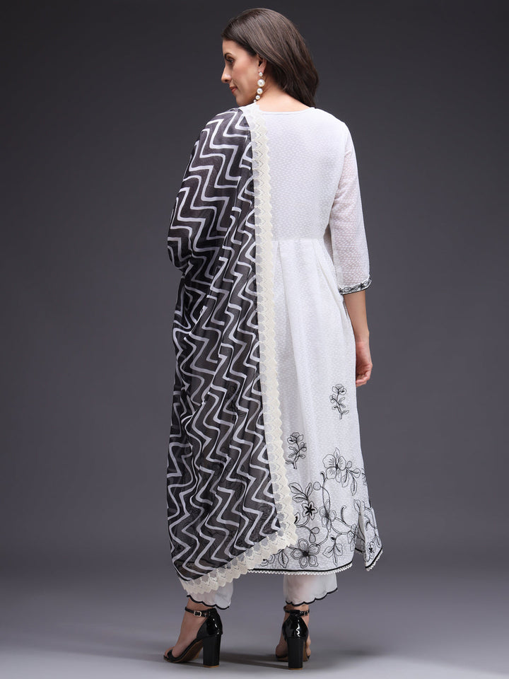White-Silk-Blend-Embroidered-Thread-Work-3-Piece-Kurta-Set