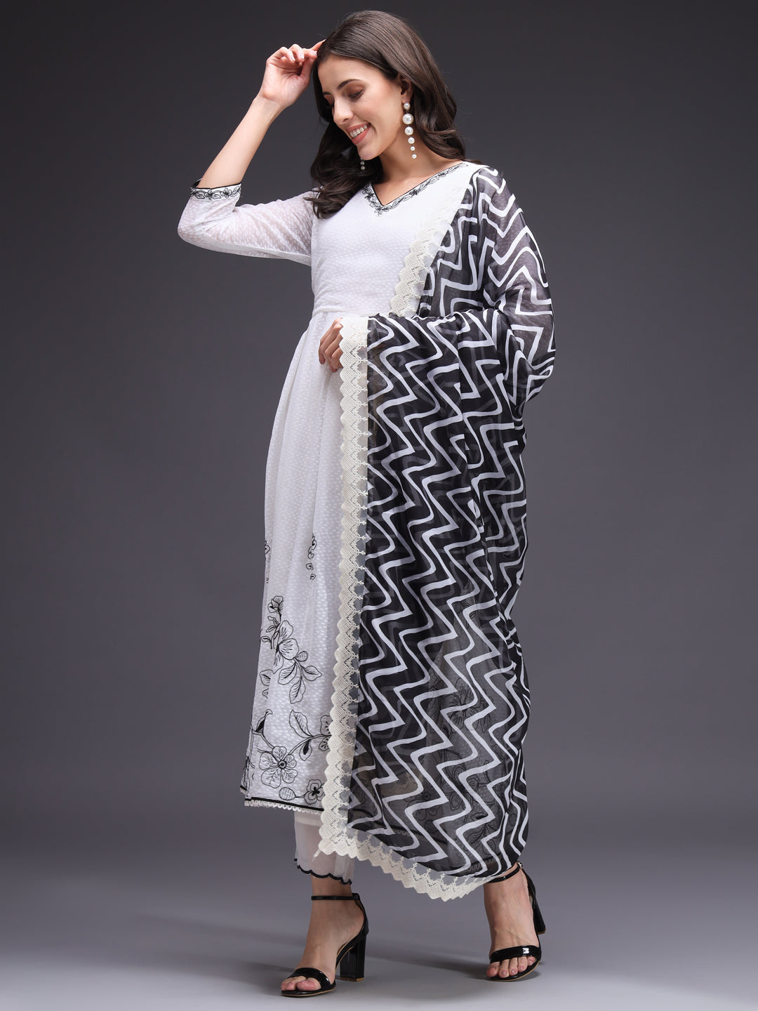 White-Silk-Blend-Embroidered-Thread-Work-3-Piece-Kurta-Set