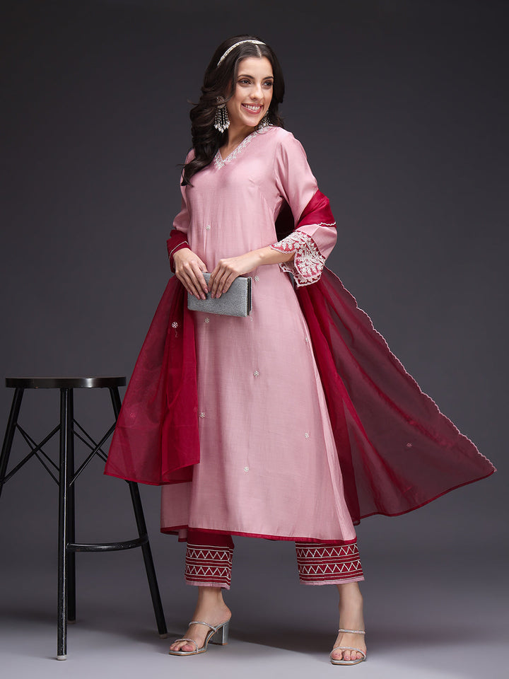Pink-Silk-Blend-Embroidered-Thread-detailing-A-Line-3-Piece-Kurta-Set