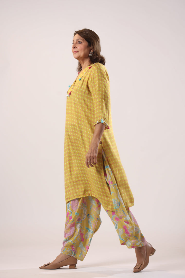 Malhari-Yellow-Muslin-Krittika-Kalmkari-2-Piece-Kurta-Set