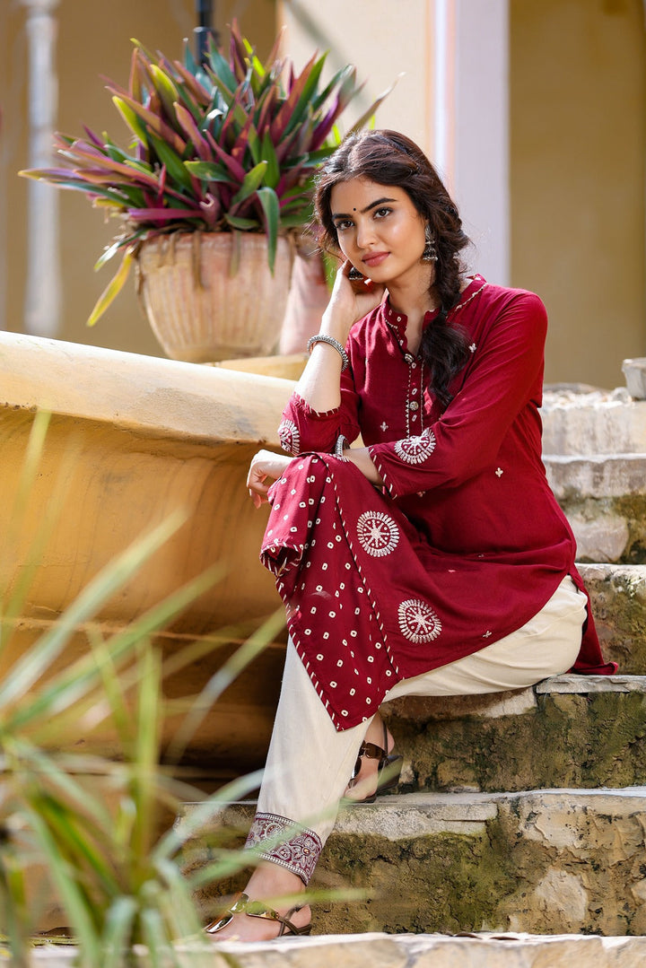 Maroon-Cotton-Embroidered-Straight-Kurta