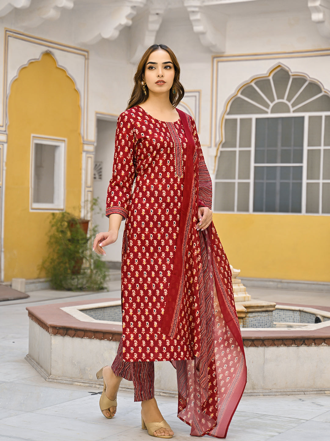 Maroon Rayon Blend Ethnic Motifs Casual Kurta Set