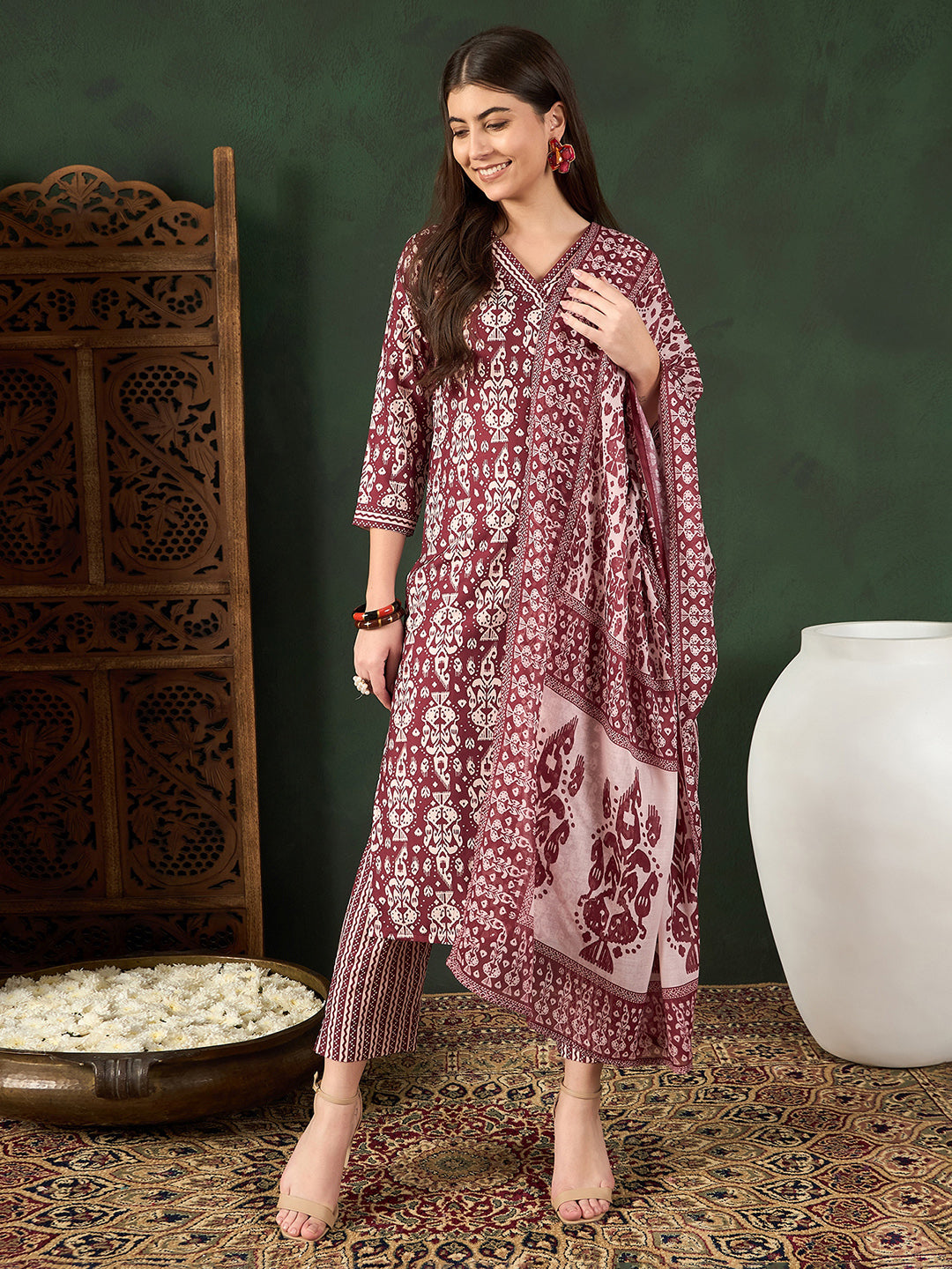 ZERESOUQ-Maroon-Rayon-Blend-Ethnic-Motifs-Printed-3-Piece-Kurta-Set