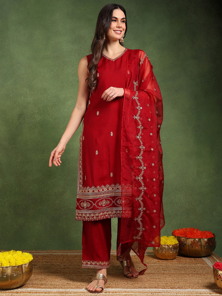 ZERESOUQ-Maroon-Silk-Blend-Solid-Embroidered-Straight-Suit-Set