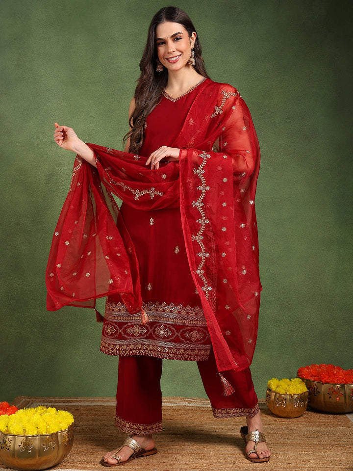 ZERESOUQ-Maroon-Silk-Blend-Solid-Embroidered-Straight-Suit-Set