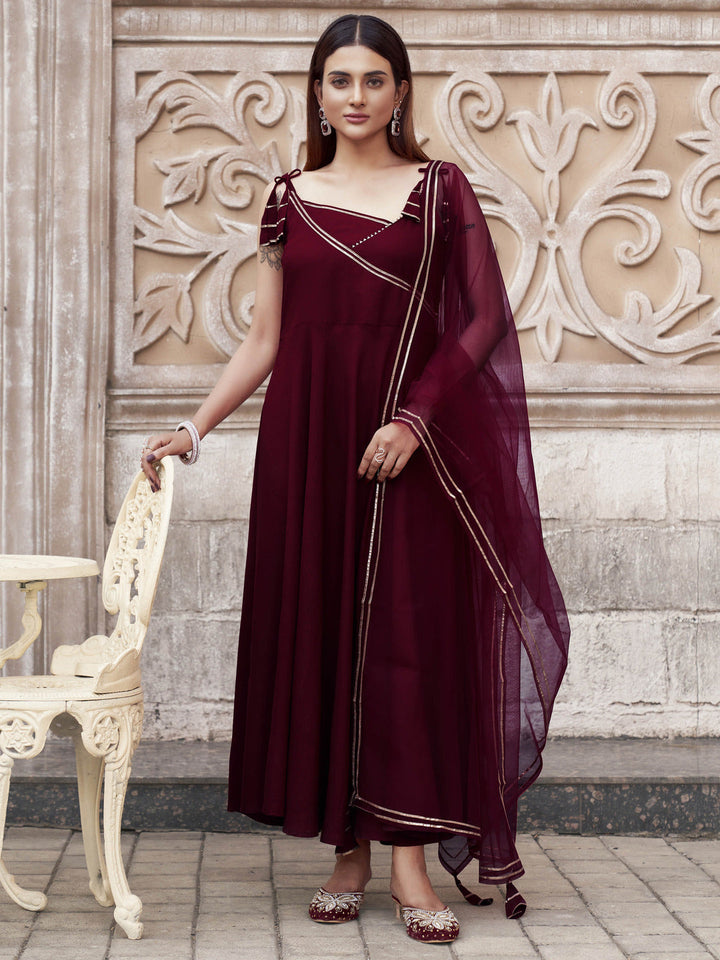 Maroon-Viscose-Rayon-with-Strap-Flared-3-Piece-Kurta-Set