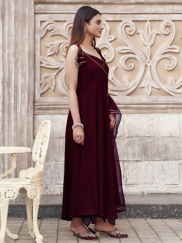 Maroon-Viscose-Rayon-with-Strap-Flared-3-Piece-Kurta-Set