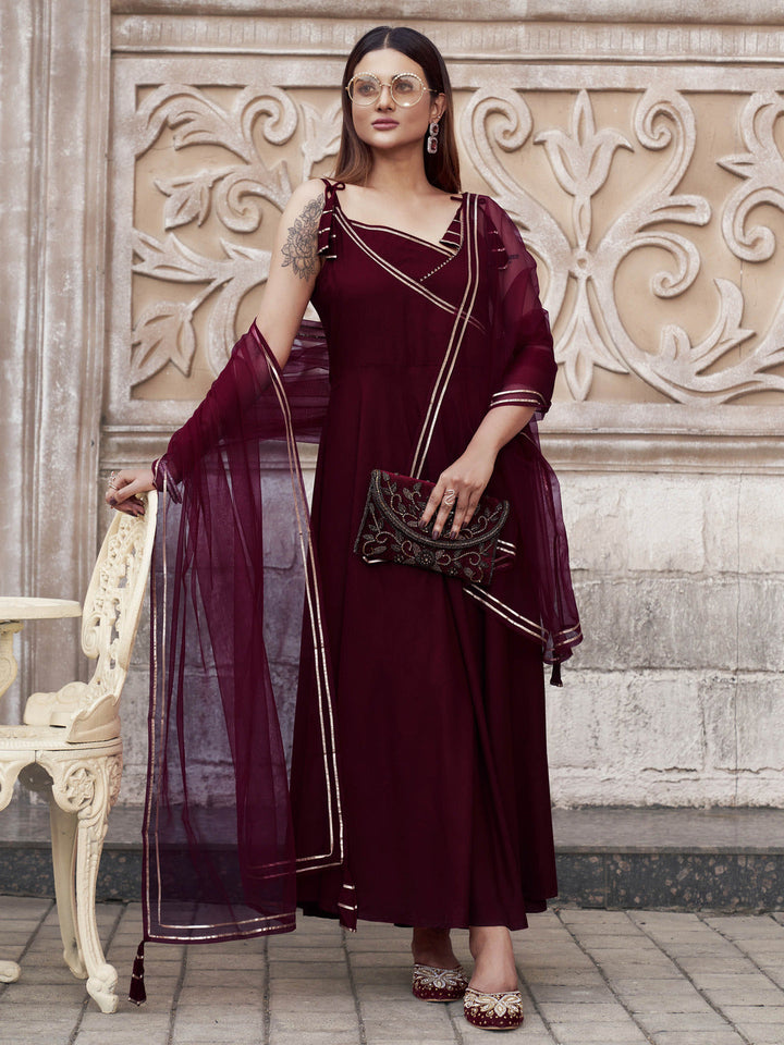Maroon-Viscose-Rayon-with-Strap-Flared-3-Piece-Kurta-Set