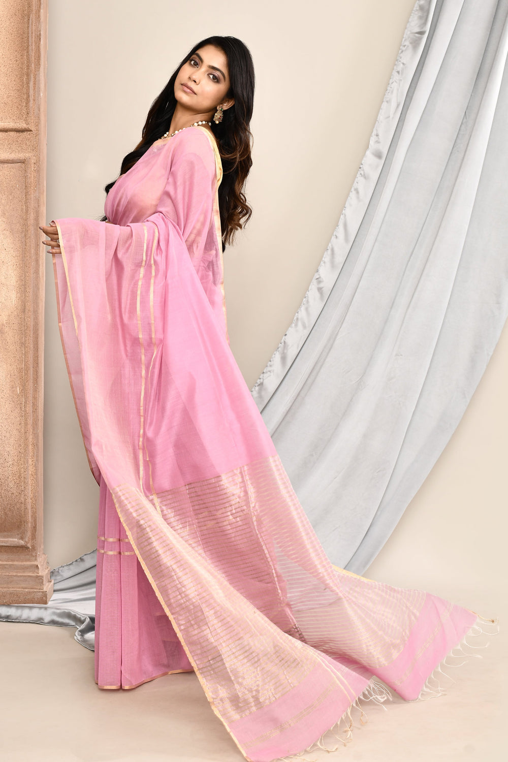 Mauve-Maheshwari-Tissue-Saree-With-Golden-Stripes-Pallu