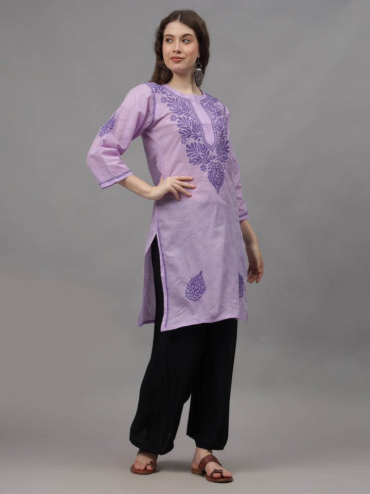 Mauve-&-White-Cotton-Embroidered-Chikankari-Kurta