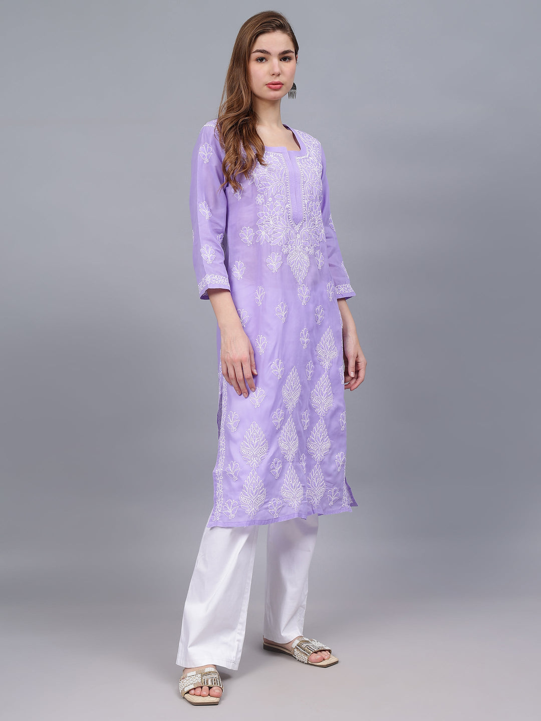 Mauve-&-White-Cotton-Hand-Embroidered-Chikankari-Kurti