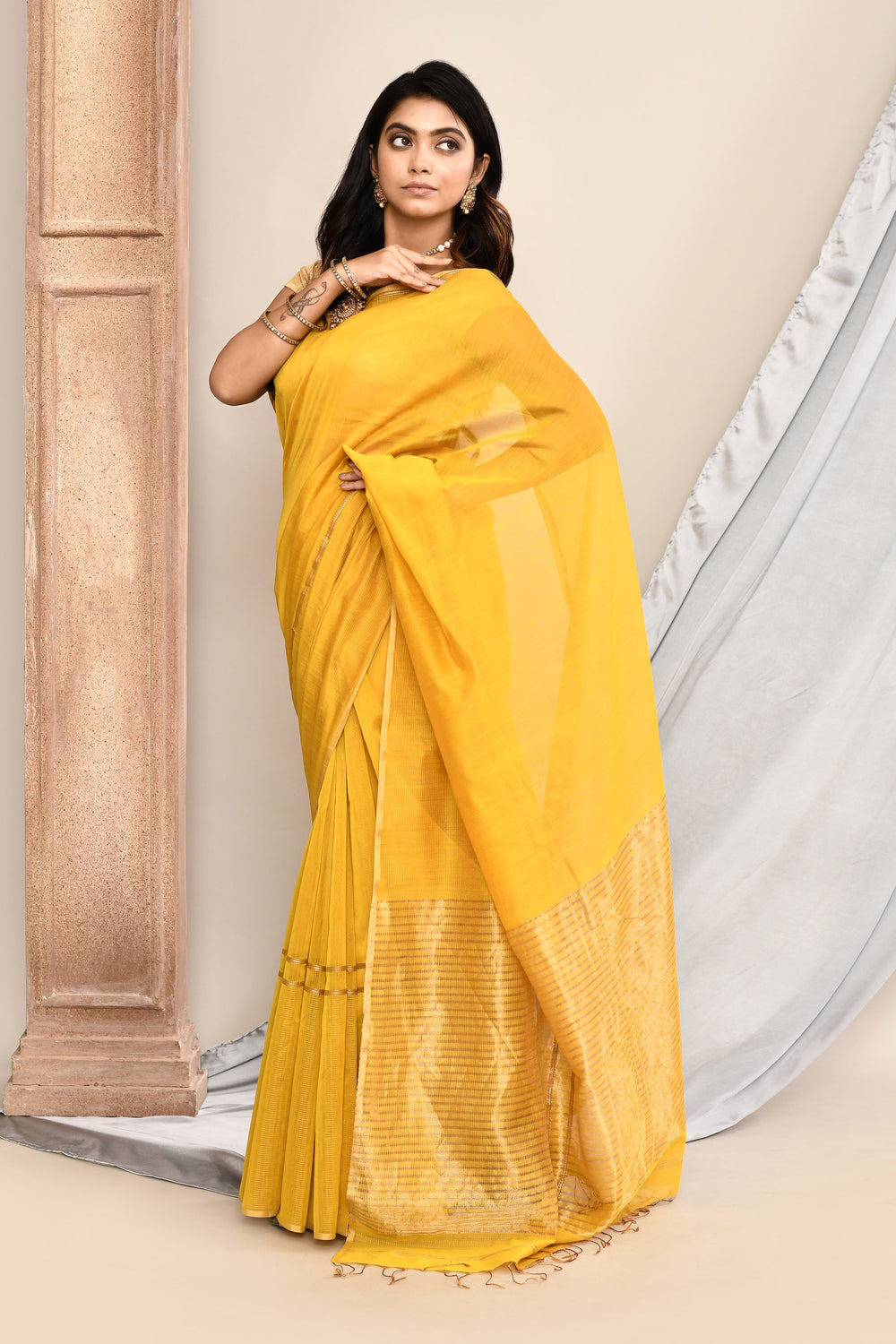 ZERESOUQ-Mustard-Yellow-Maheshwari-Tissue-Stripes-Pallu-Saree