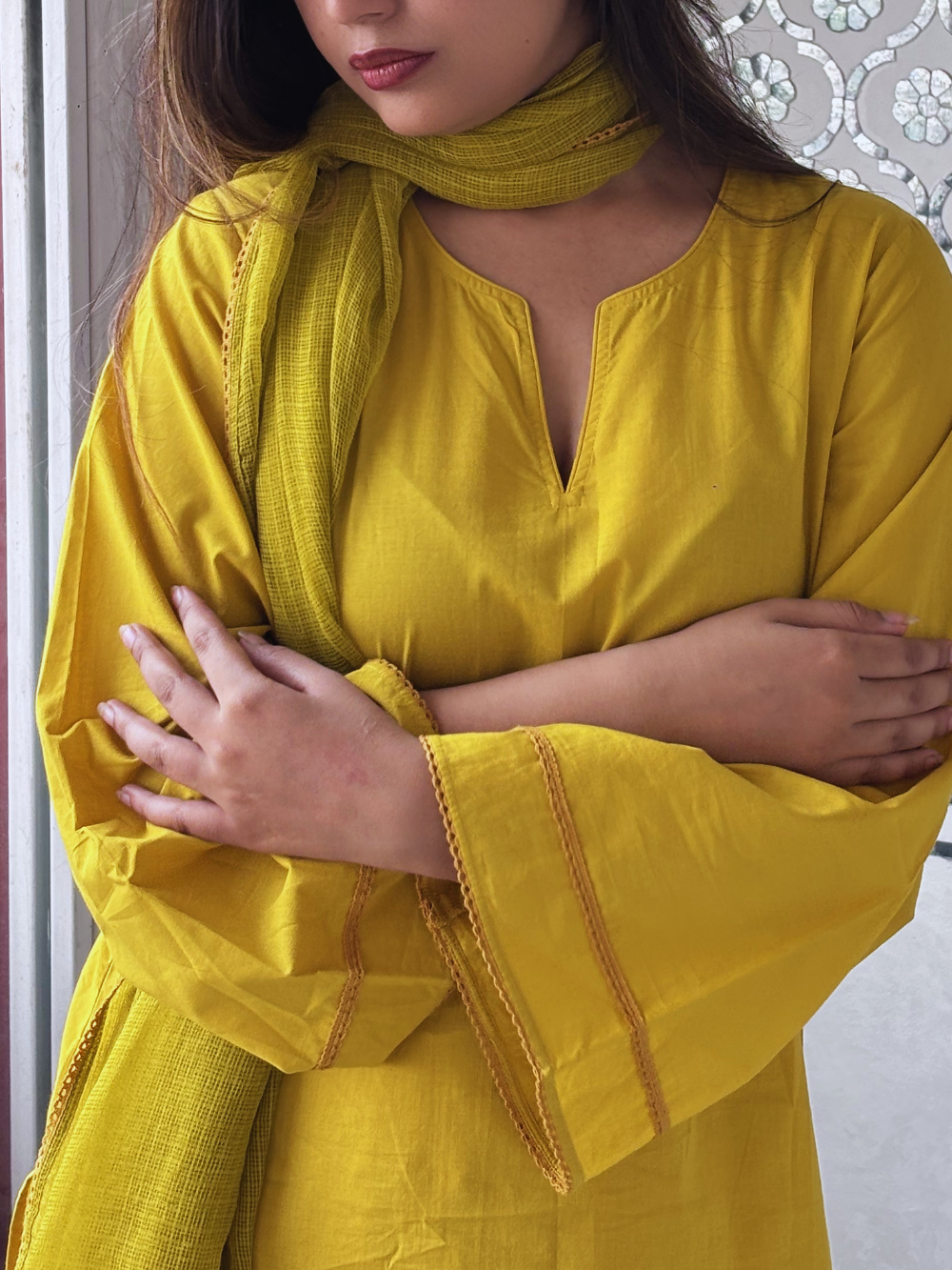 Sunheri Solid Farshi Set