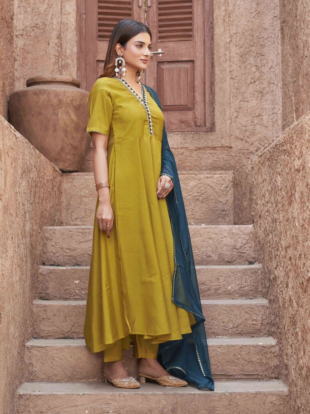 Musturd-&-Blue-Silk-Blend-Flared-3-Piece-Kurta-Set