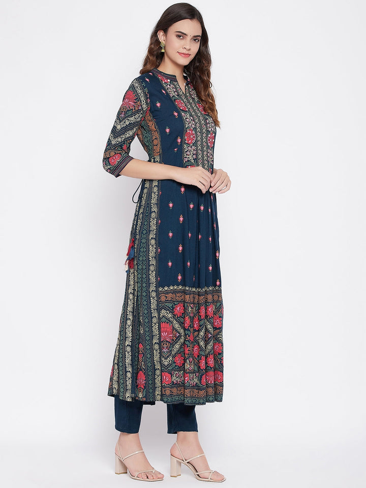 Navy Blue Floral Printed Panelled Kurta Set