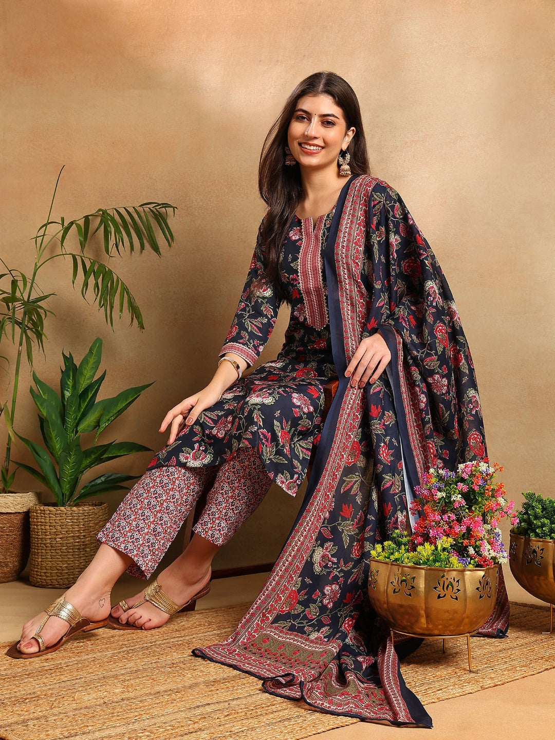 ZERESOUQ-Navy-Blue-Rayon-Blend-Floral-Print-Straight-3-Piece-Kurta-Set