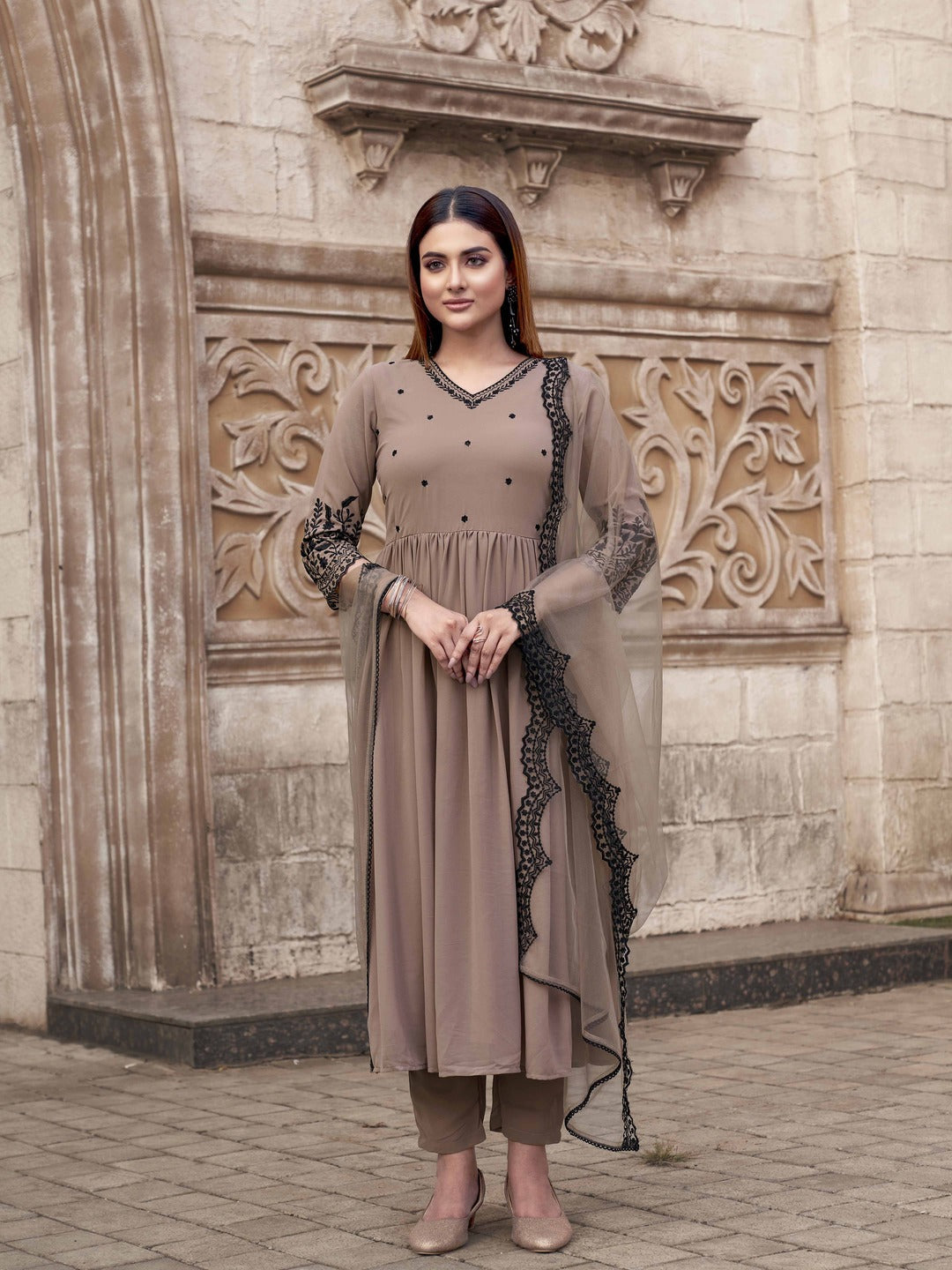 Nude-Georgette-/Plain-Kurta-Set