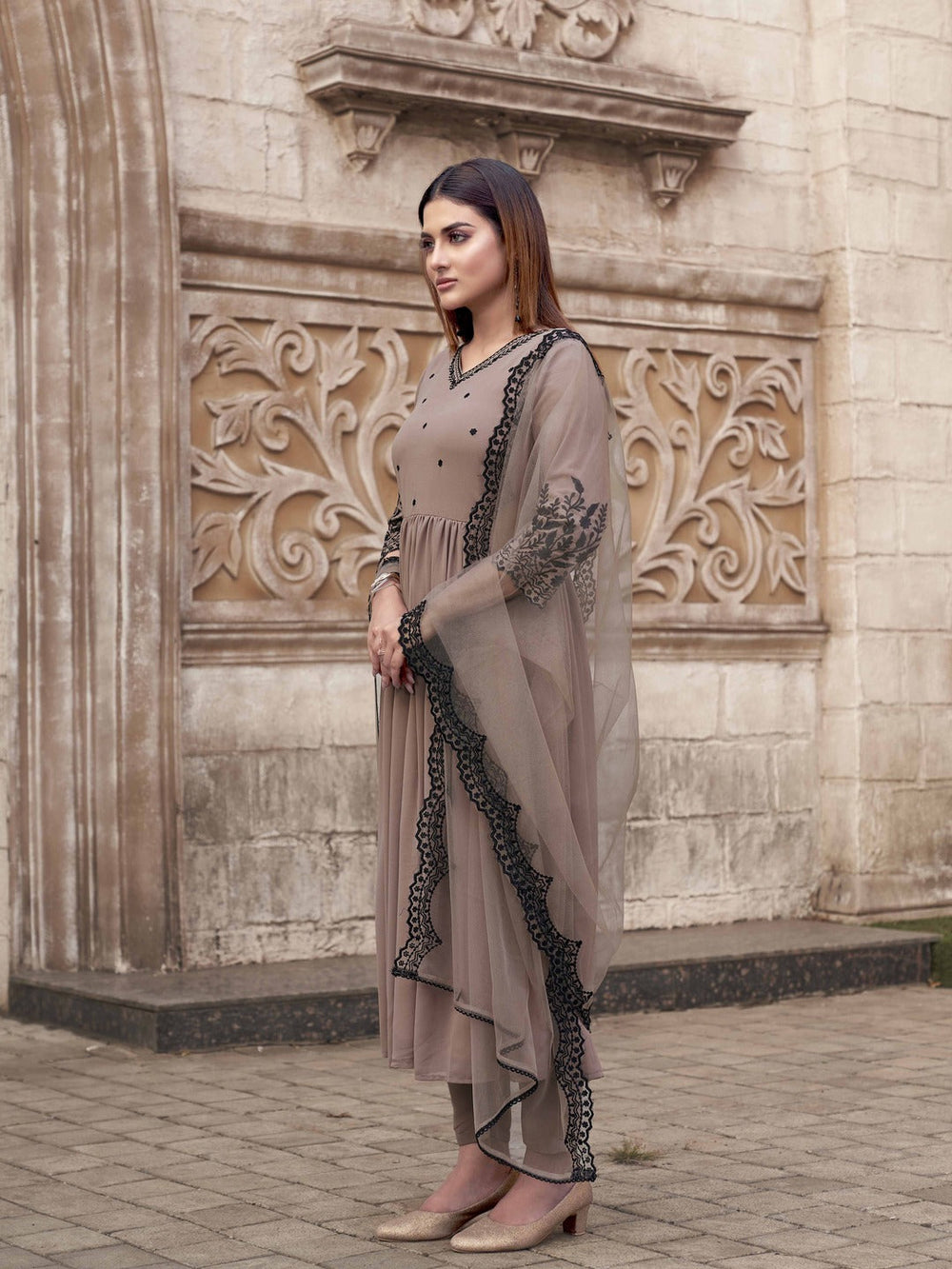 Nude-Georgette-/Plain-Kurta-Set