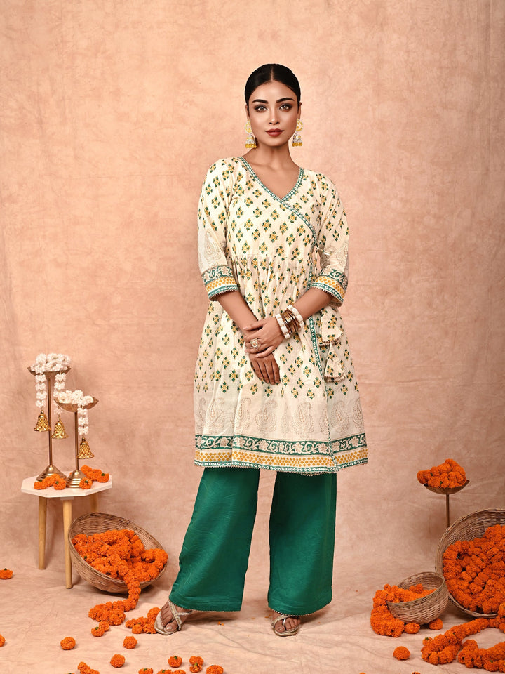 ZERESOUQ-Off-White-And-Green-Mallika-Chanderi-Silk-Kurta-Set