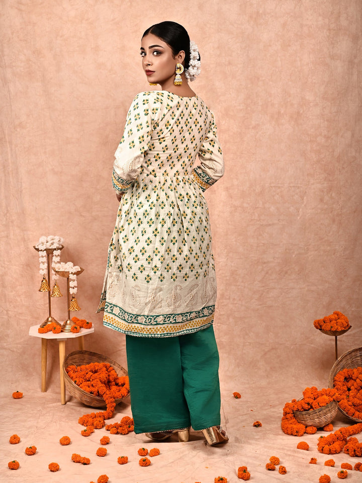 ZERESOUQ-Off-White-And-Green-Mallika-Chanderi-Silk-Kurta-Set