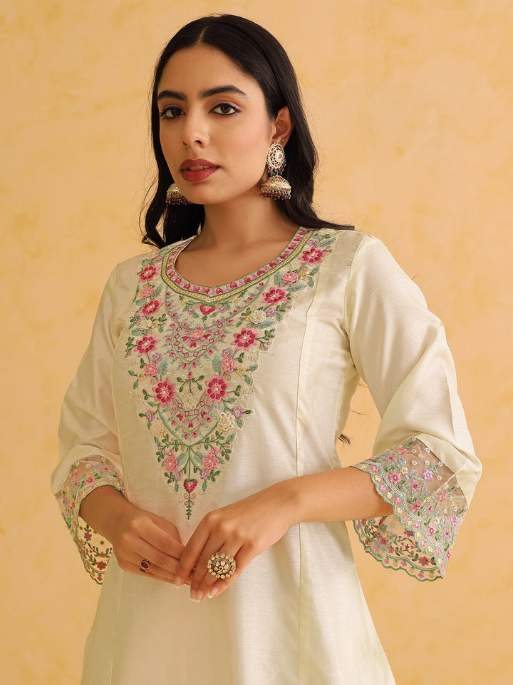 ZERESOUQ-Off-White-Silk-Blend-Embroidered-Straight-3-Piece-Kurta-Set