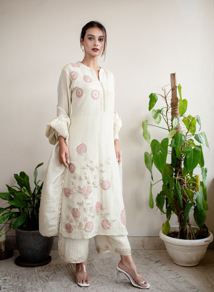 Off-White-Tissue-Gotta-&-Applique-Work-3-Piece-Kurta-Set