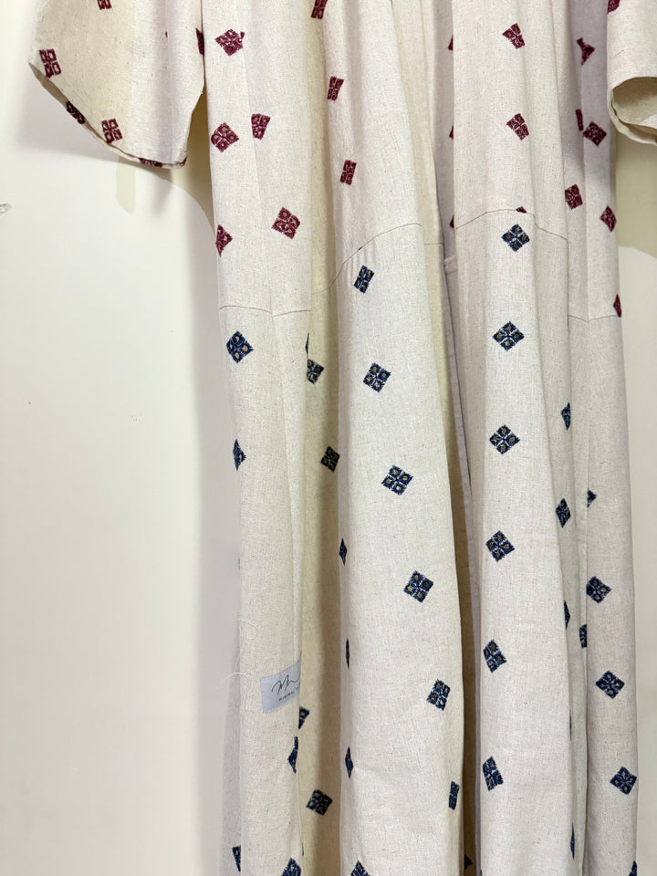 Off-White-Dual-Linen-Embroidered-Abaya-With-Sheila