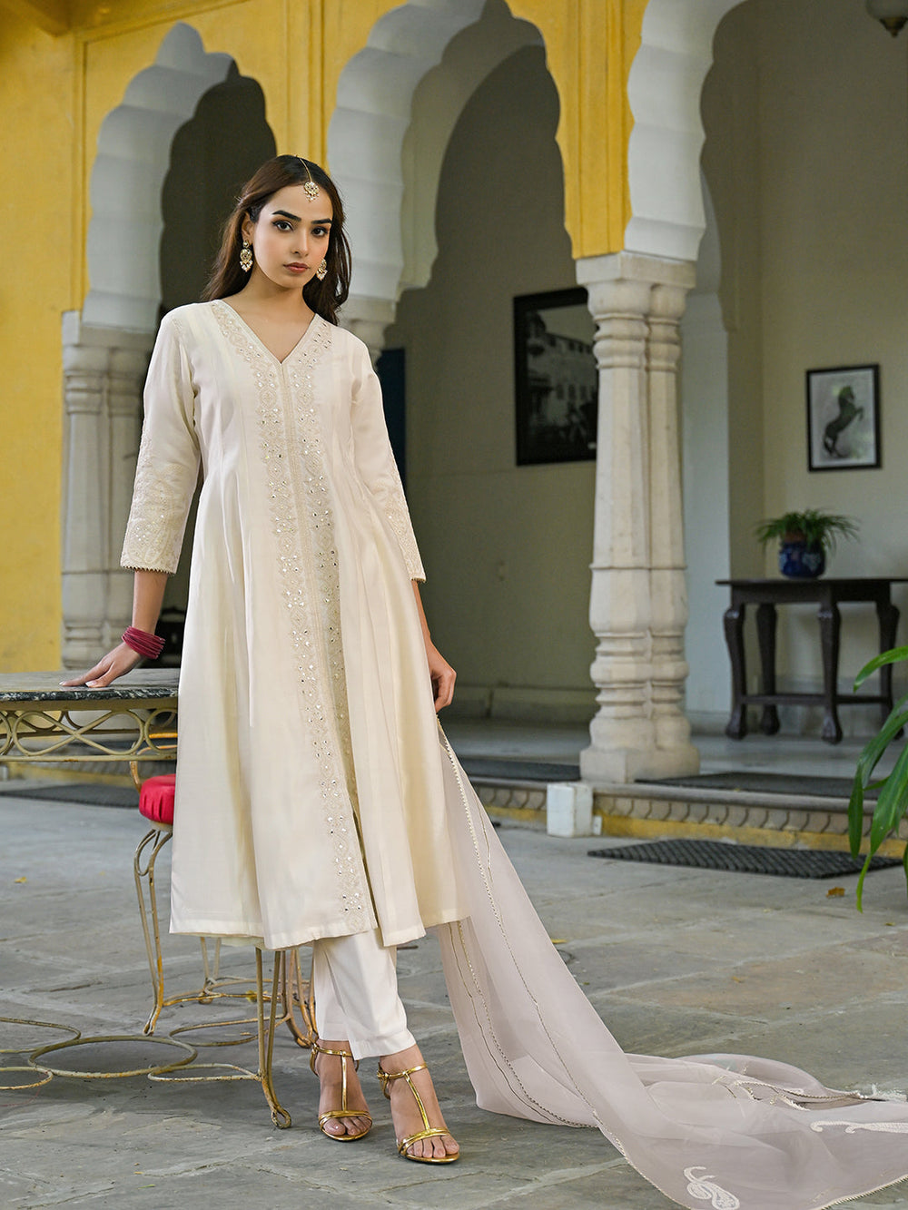 Off-White-Silk-Blend-Embroidered-A-Line-3-Piece-Kurta-Set