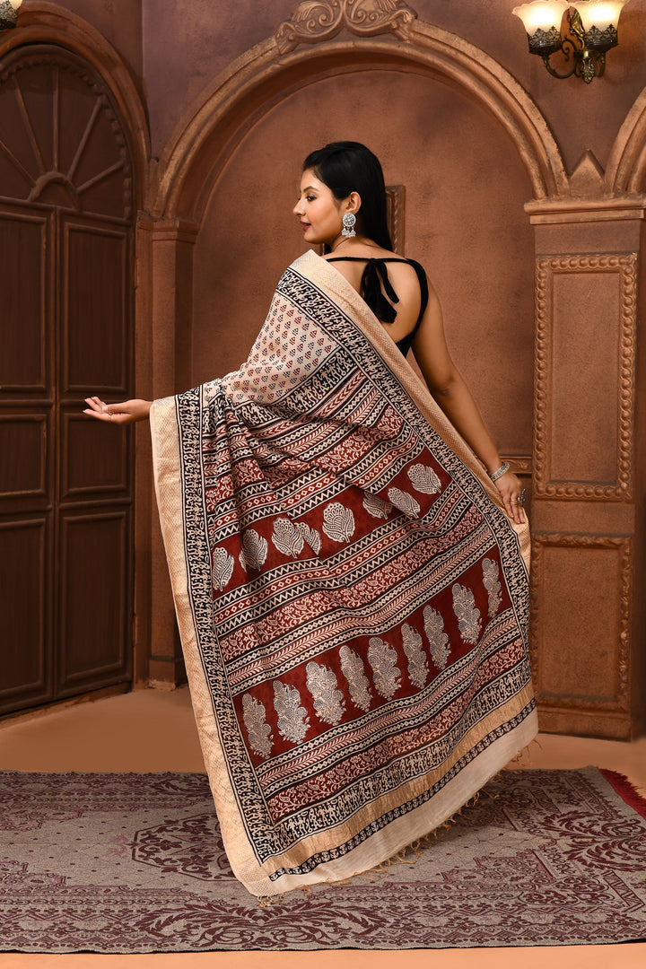 Off-White-Maheshwari-Cross-Border-Saree