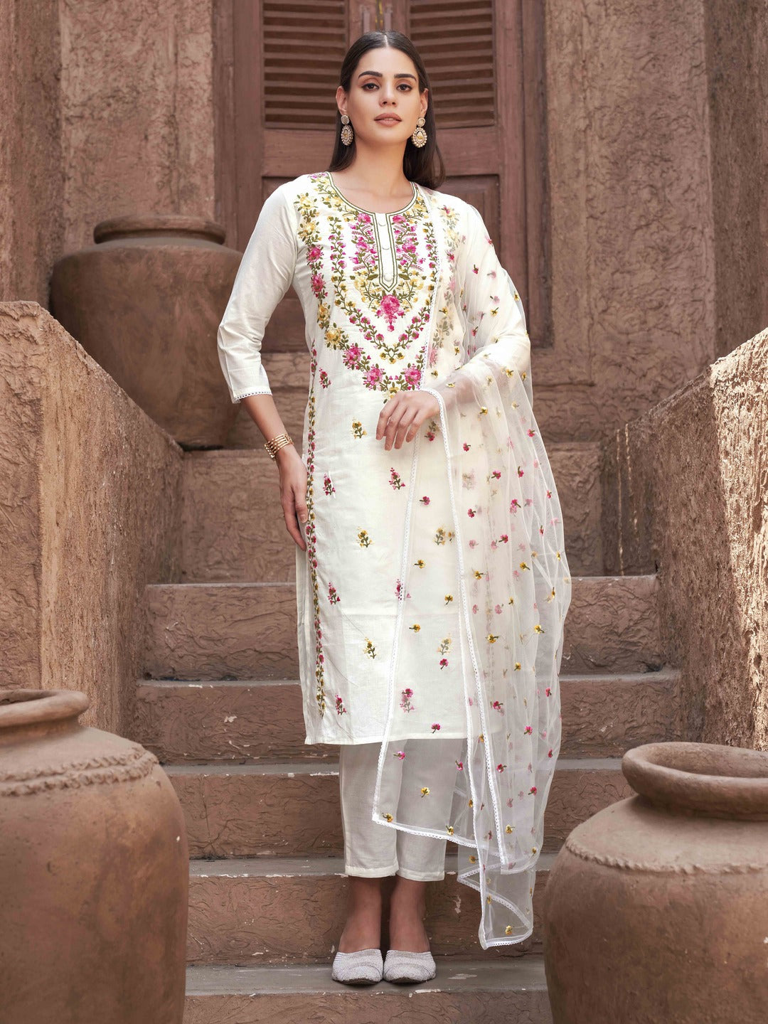 Off-White-Cotton-Multi-Thread-Embroidered-3-Piece-Kurta-Set